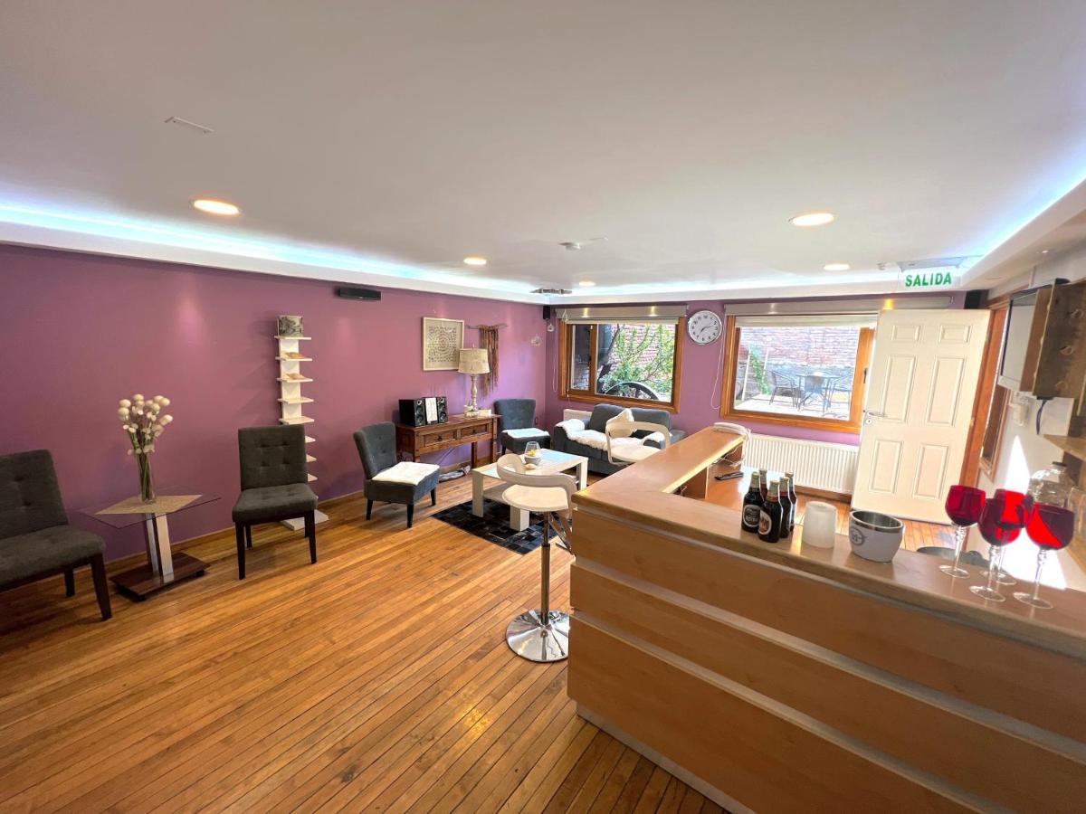 Incredible Downtown Duplex With Interior Backyard Leilighet Punta Arenas Eksteriør bilde